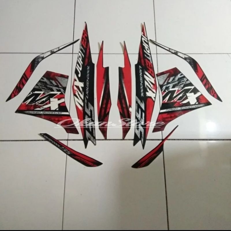 stiker striping Jupiter MX New 135 2014 hitam merah