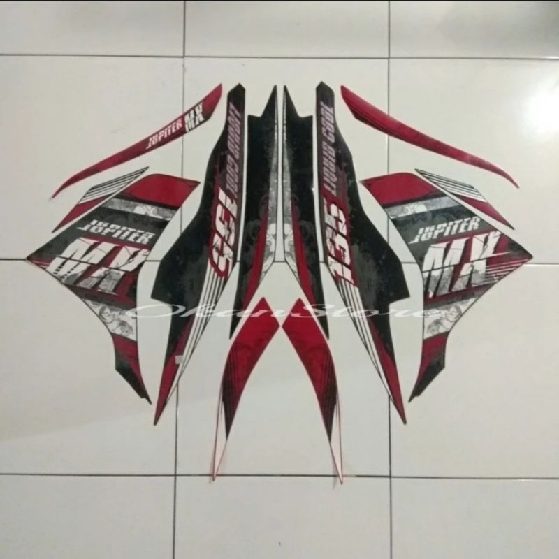 stiker striping Jupiter MX New 135 2013 hitam merah