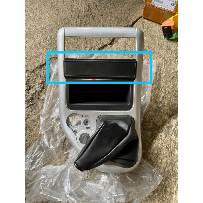 TUTUP TIP DASBOR CANTER ORIGINAL