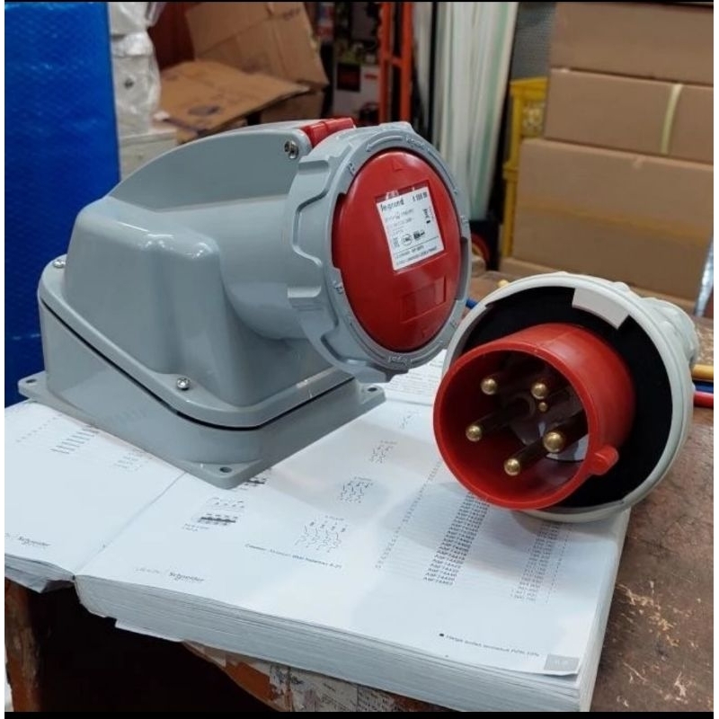 Surface mounting legrand 1set 555559+555529 5pin 63a