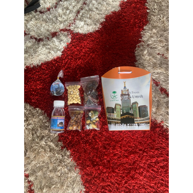 

Paket Oleh2 Umroh Murah