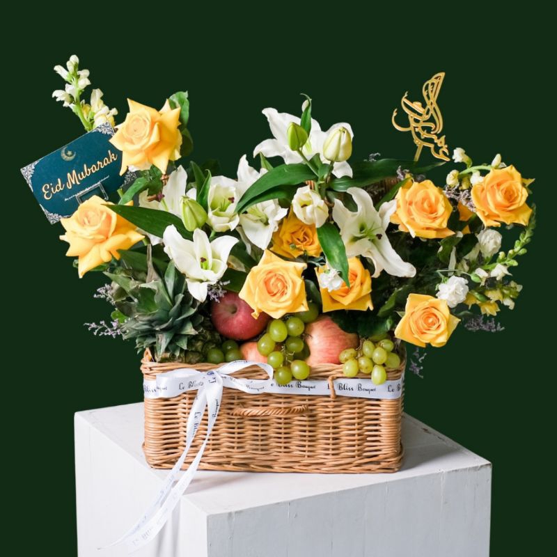 

Harmony Harvest: Grand Rattan Eid Fitr Fruit Parcel | Hamper Hadiah Lebaran