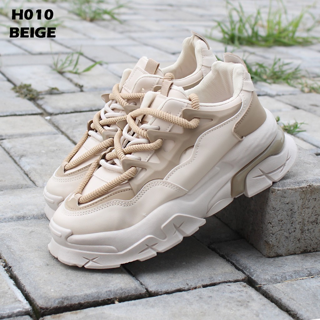 TERBARUUU Sepatu Sporty Wanita Jalan-Jalan Desain Trendy Sepatu Sneakers Wanita Import WH010 Sepatu 