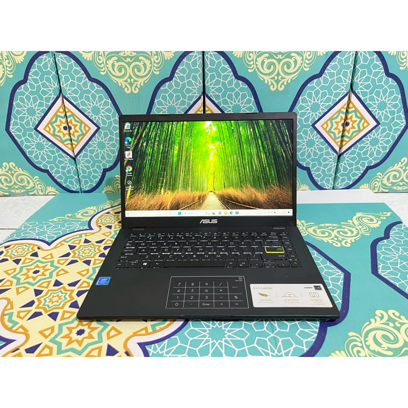 Laptop asus vivobook e410m intel pentium silver ram 4 ssd 128