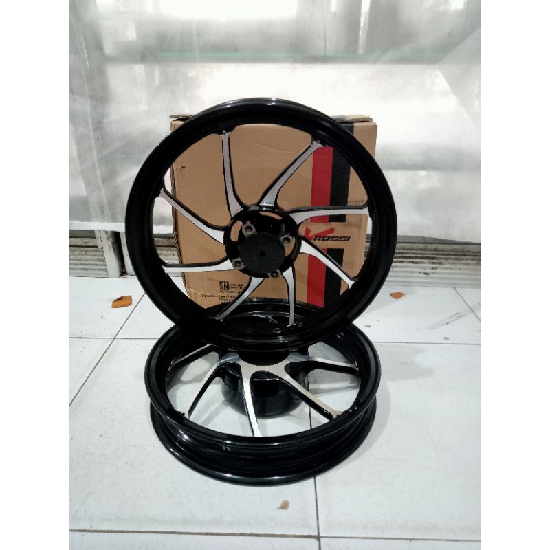 velg racing palang 8 miring buat motor Vario 125 / 150 / 160 CBS model venom shadow ring 14 ukuran 1