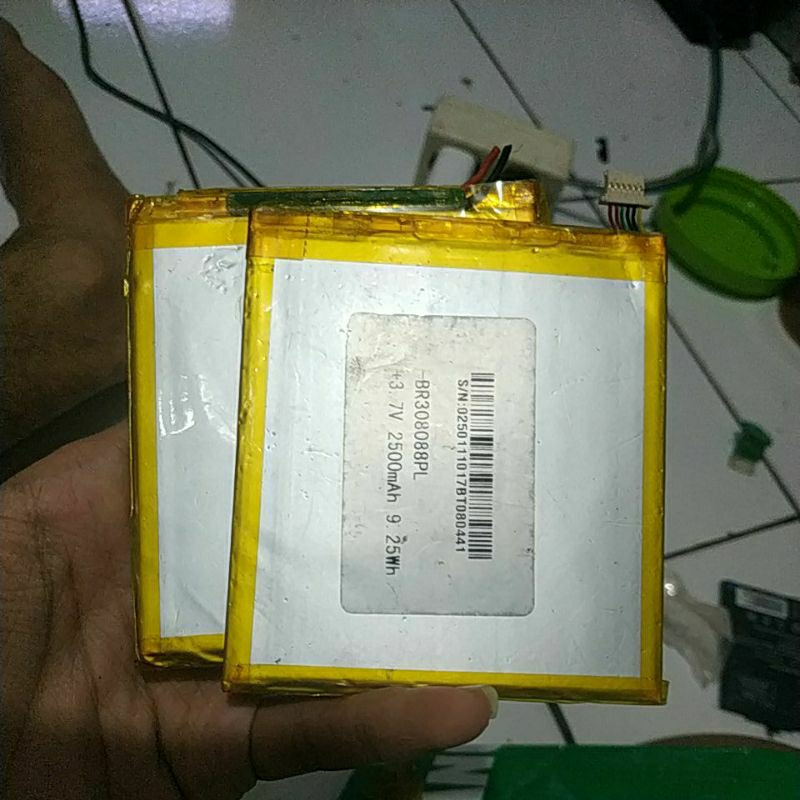 BATERAI UNIVERSAL BEKAS TABLET BACA DESKRIPSI