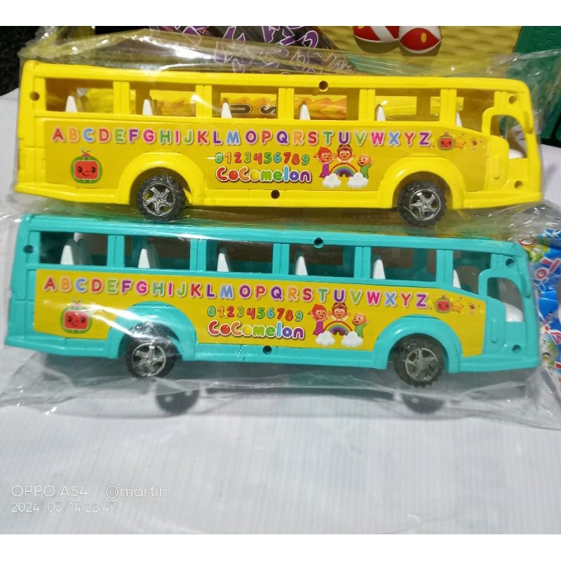 MAINAN BUS COCOMELON BUS SEKOLAH