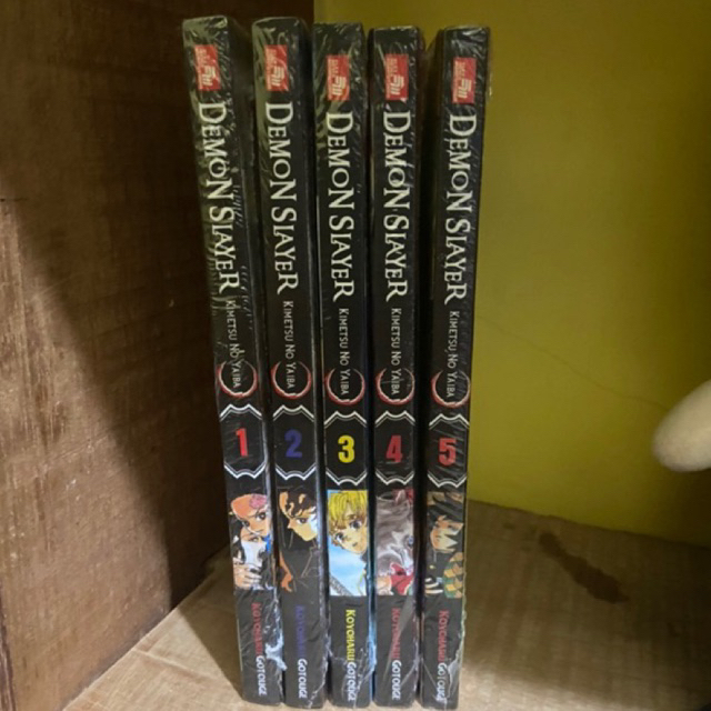 SATU SET DEMON SLAYER KIMETSU NO YAIBA MANGA KOMIK VOL VOLUME 1-5 SEALED MURAH