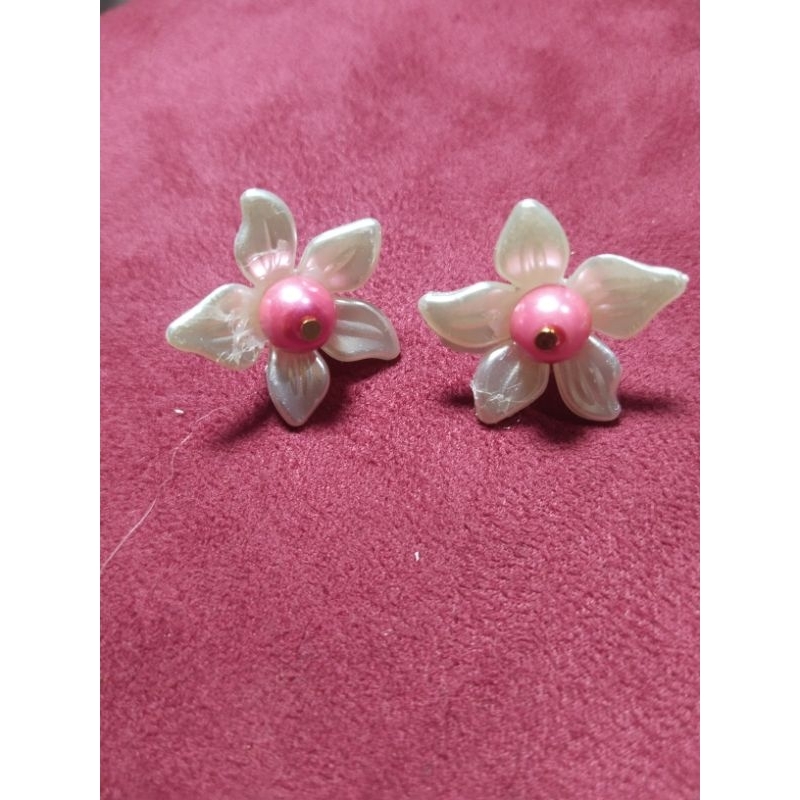 giwang mutiara bunga, giwang mutiara, giwang cabtik, giwang pesta