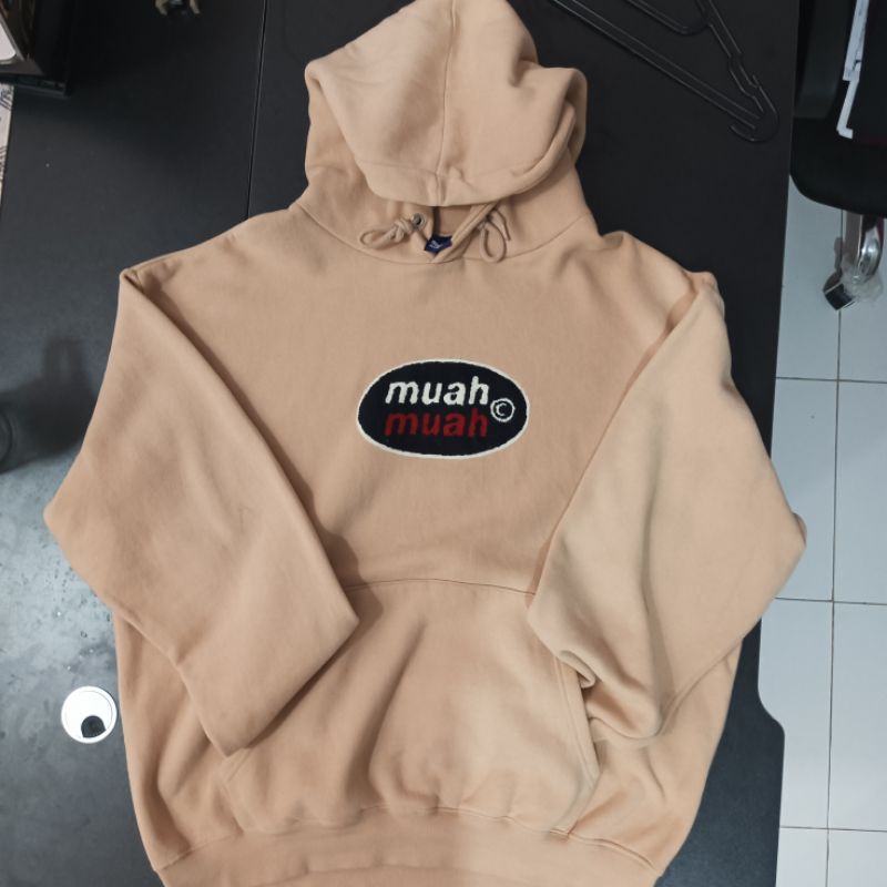 HOODIE SWEATER MUAHMUAH BIG LOGO CENTER