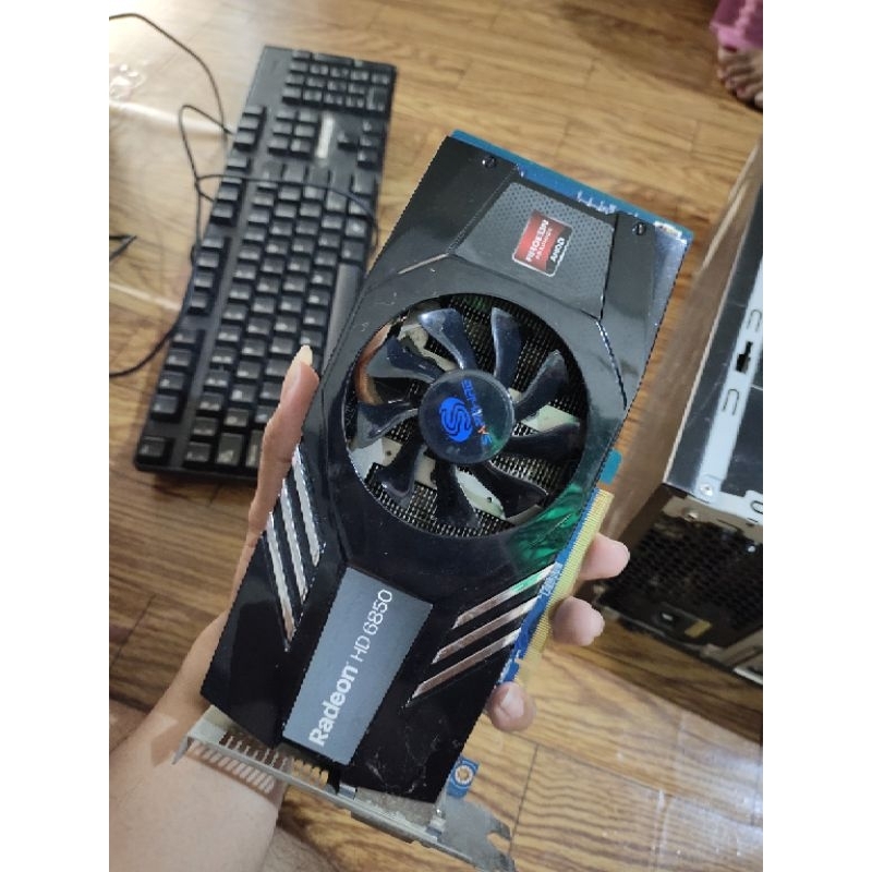 VGA Radeon HD 6850