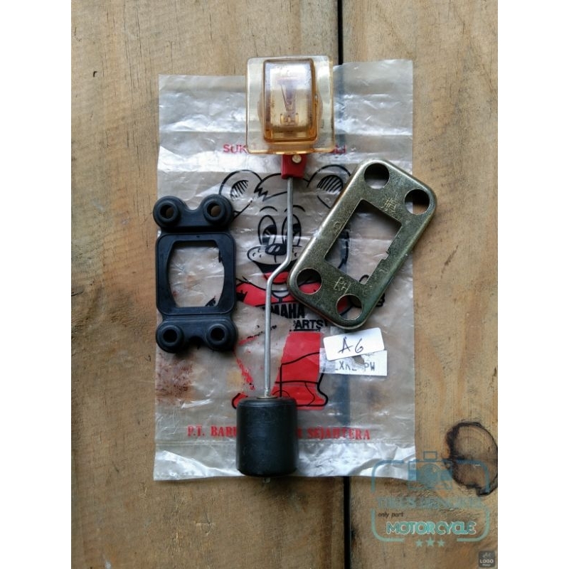 Pelampung Indikator Kaca Mika Intip Bensin Fuel Meter Assy Yamaha V80 V 80 Original 3E1-24260-01