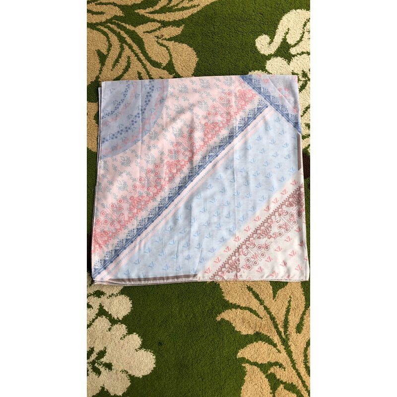 nayara scraf Vivi zubedi