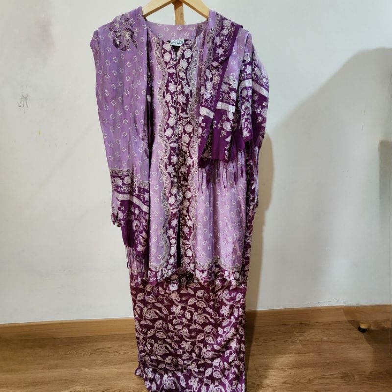 Baju kebaya adat sunda satu set Preloved Pribadi