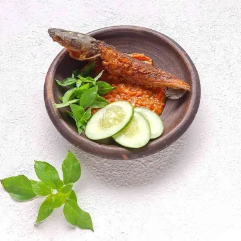 

Pecel lele tanpa nasi