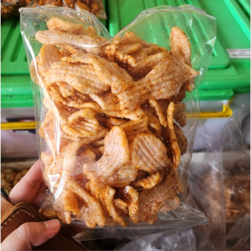 

[snack kecil] Kerupuk Ikan Pedas Riki Khas Keripik Pojok Riki Mang Odod Bandung Cimahi