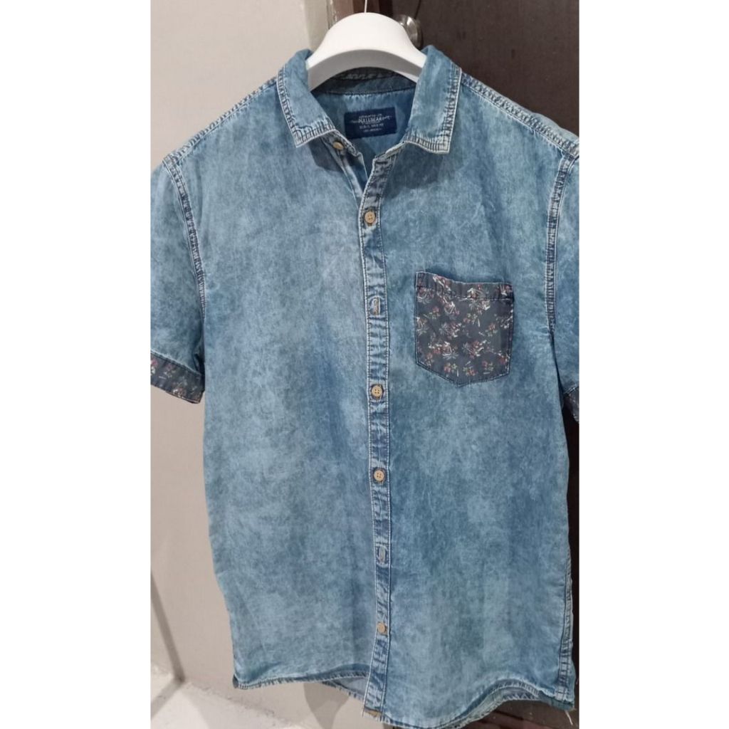 Kemeja Denim Lengan Pendek Pull&Bear Uk.L (EUR size)