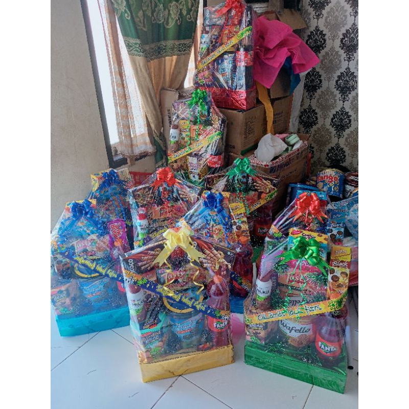 

PARSEL LEBARAN KHUSUS PENGIRIMAN INSTAN