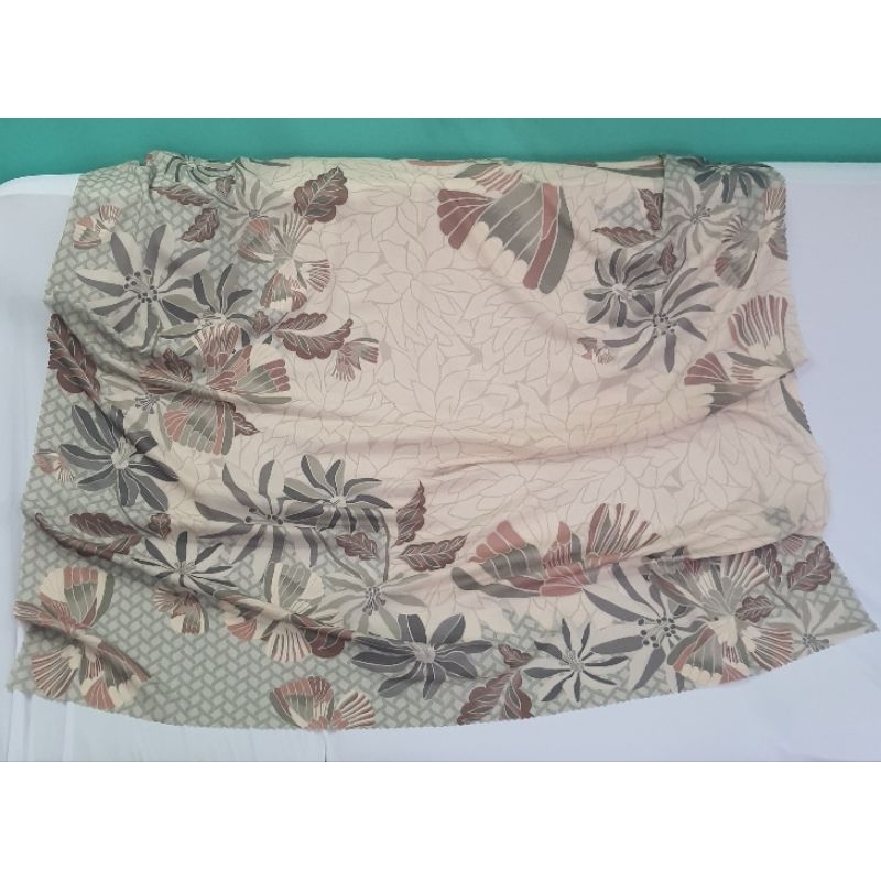 Preloved papillon scarf sage klamby