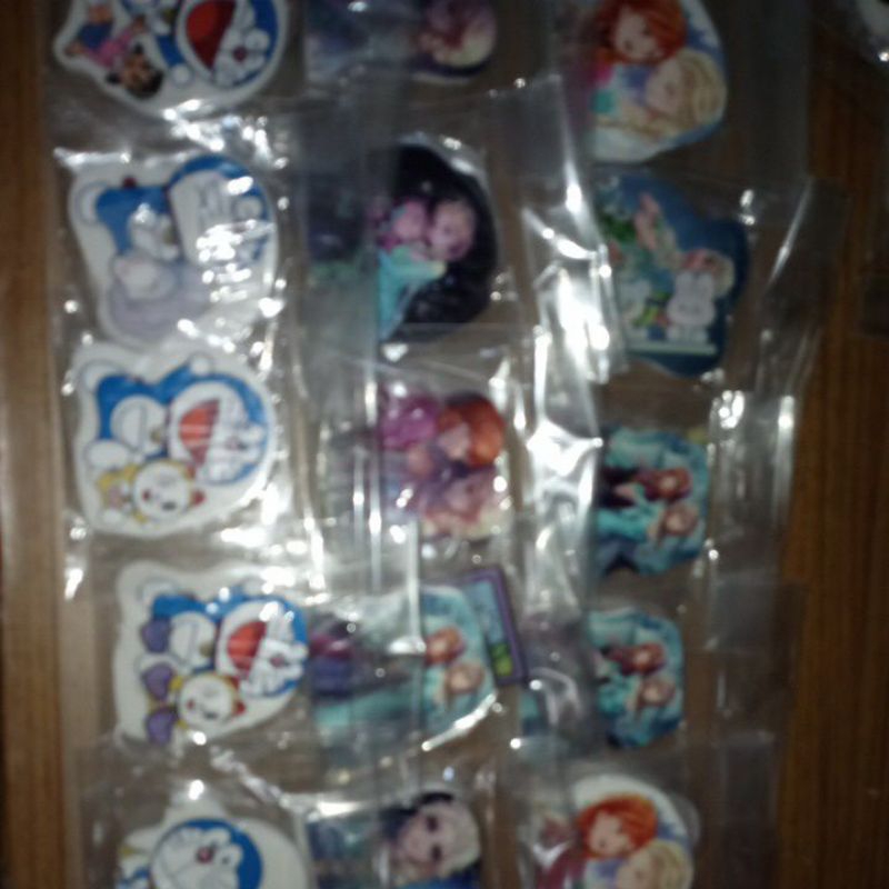 

penghapus doraemon dan frozen