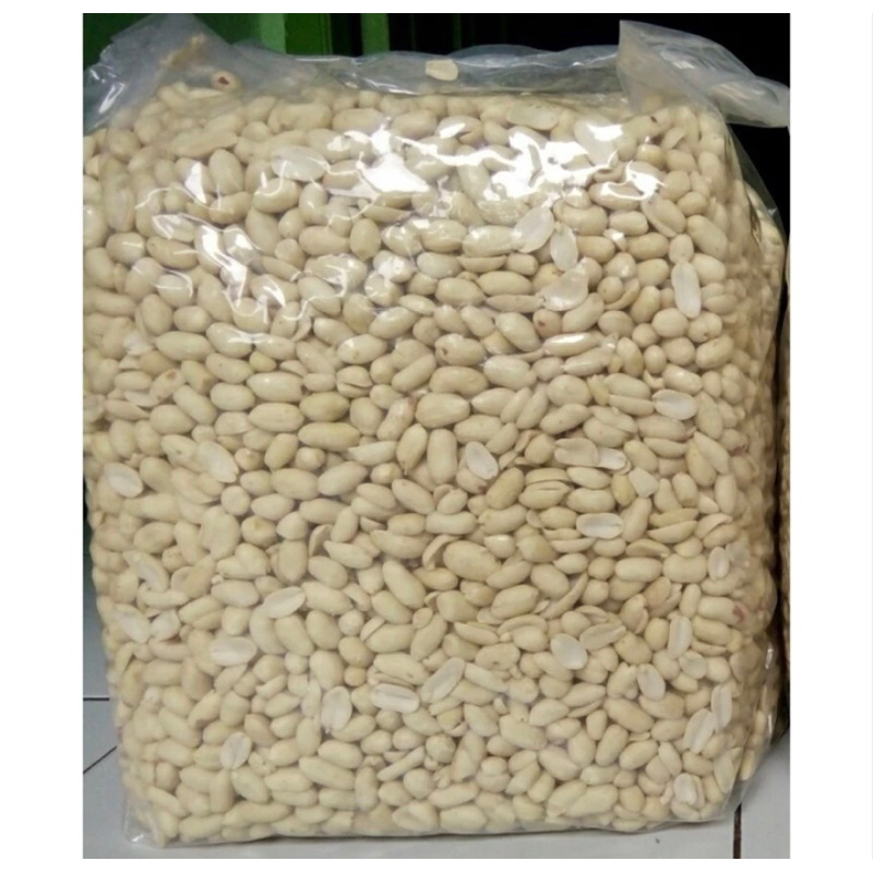 KACANG TANAH KUPAS 1 KG