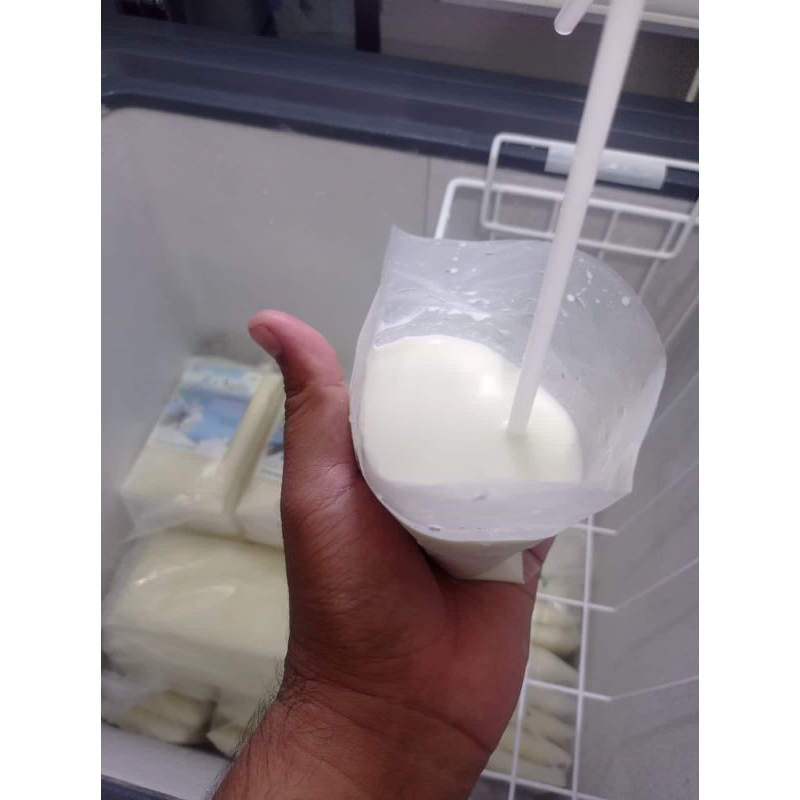 

SUSU MURNI KAMBING ETTAWA