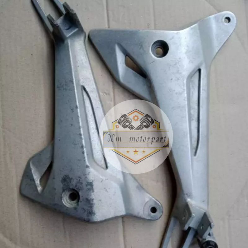 Footstep fostep postep kaki pijakan Honda Supra X 125 Lama/Old