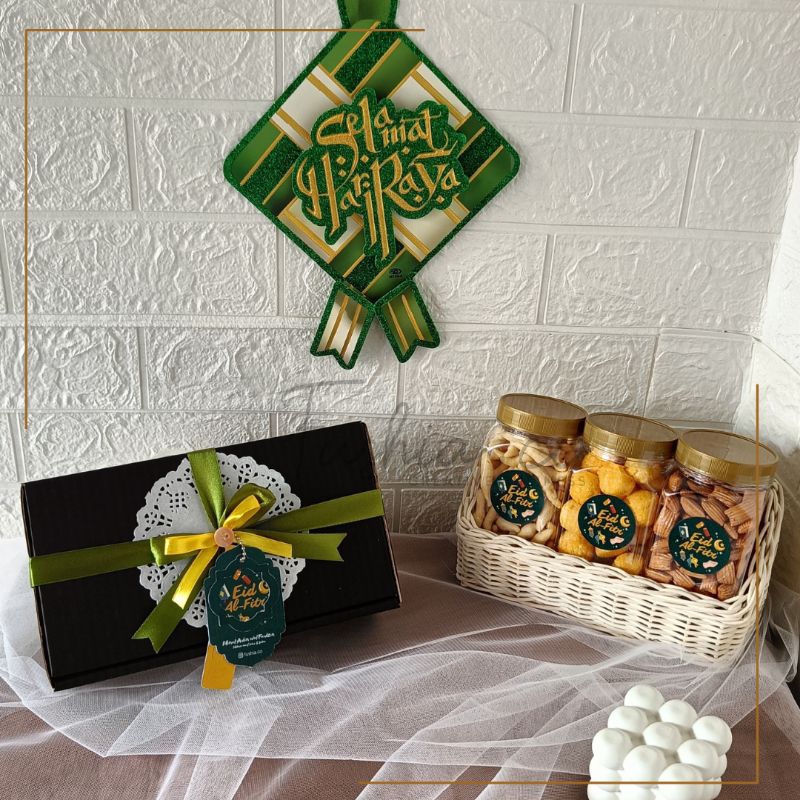 

Hampers Lebaran - Hampers Snack - Hampers Kue - Kue Lebaran - Snack Lebaran