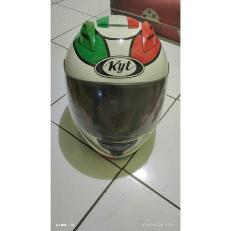 Helm Second KYT Full Face RC7 Series Helm KYT Muggello Series