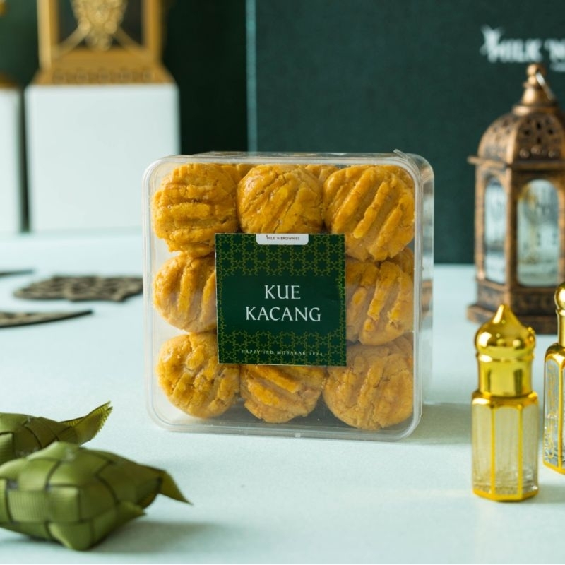 

Kue Kering Kue Kacang Premium | Parcel Ramadhan | Eid Hampers | Idul Fitri | Giftbox Gift Hadiah Souvenir