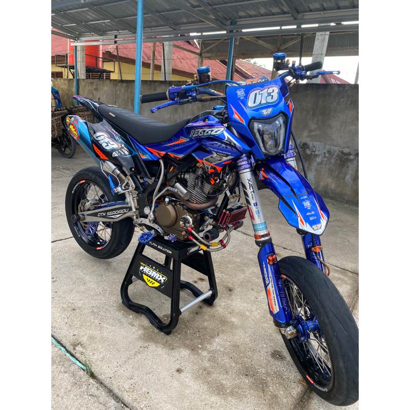 DECAL DTRACKER CHROME SUPERMOTO,TRAIL,CRF,WR,MOTOR