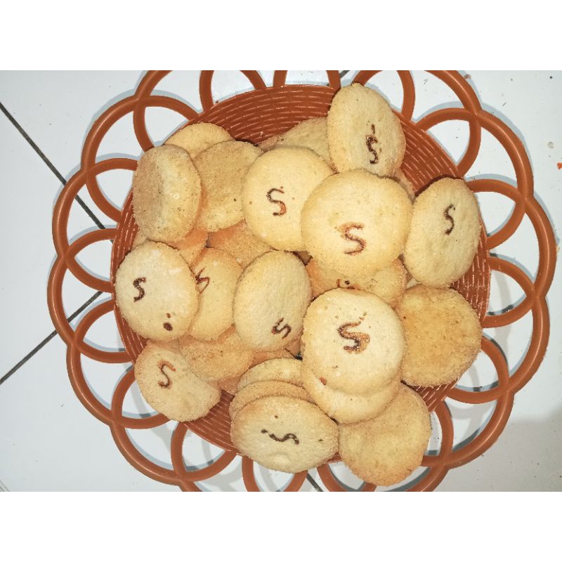 snackindi ( kue bolu kering S rasa vanilla 500 gram ) bolu kering huruf s kue kering s snack manis persiapan lebaran idul Fitri makanan ringan kemasan kiloan murah snack bandung oleh oleh khas Bandung gratis ongkir cemilan enak camilan manis gratis ongkir