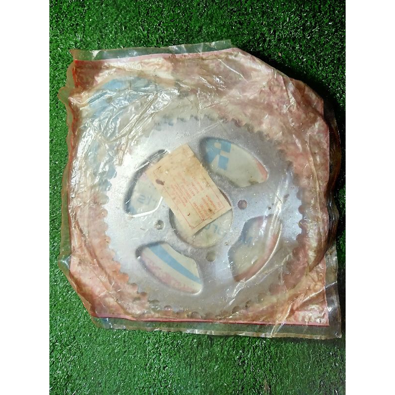 gear belakang Suzuki Thunder merk rca type 45T