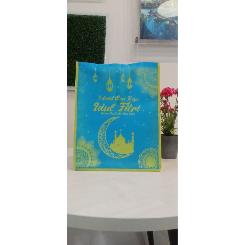

Tas Parcel edisi Hari Raya Idhul Fitri uk 30x16x40