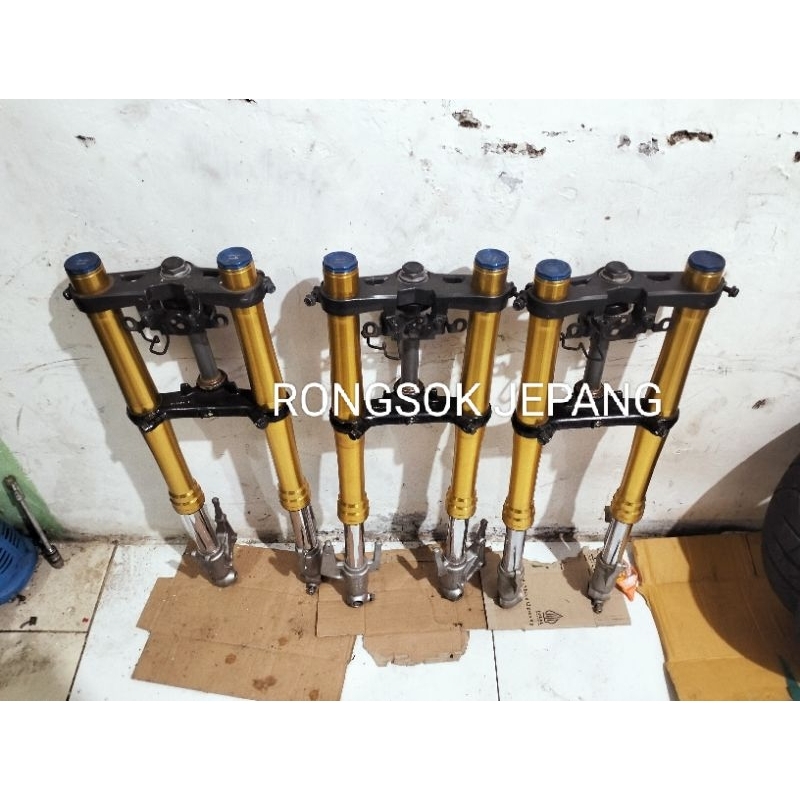 USD CBR 150R USD all New CBR 150R original up side down all New CBR 150R original