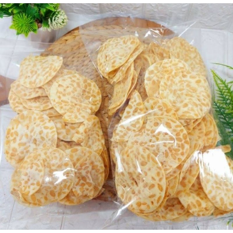 

KERIPIK TEMPE SAGU CRISPY - 250GR