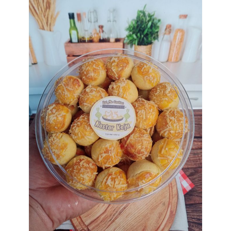 

KUE KERING LEBARAN NASTAR ISI SELAI NANAS LEMBUT ENAK 500GR