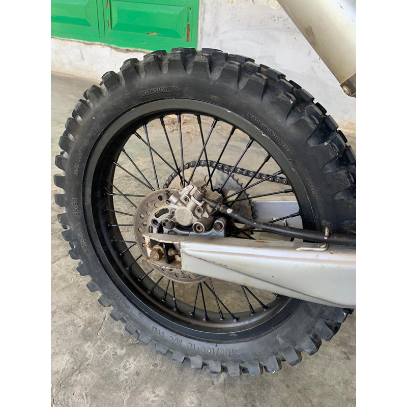 velg set klx kondisi bekas, satu ser beriku piringan cakram dan gear