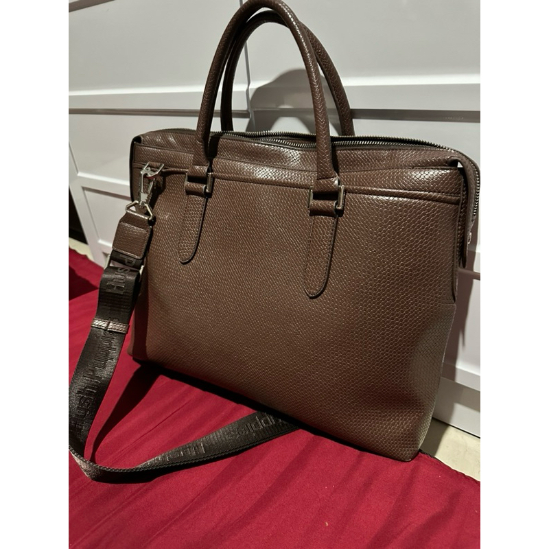 Preloved Tas Laptop Hush Puppies