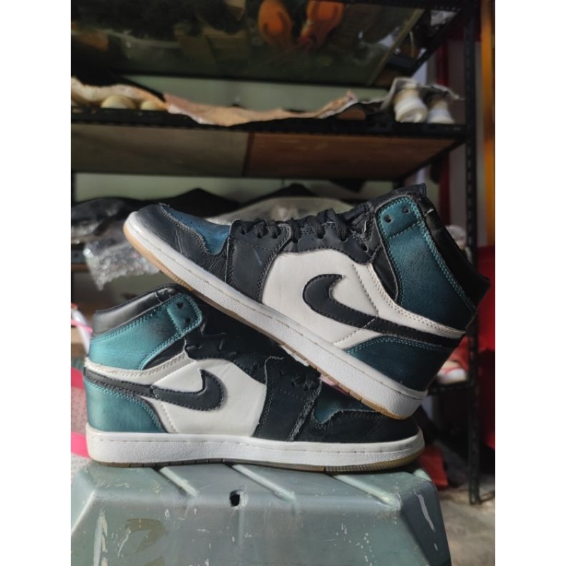 Sepatu Nike AJ1 Bunglon Sz 41