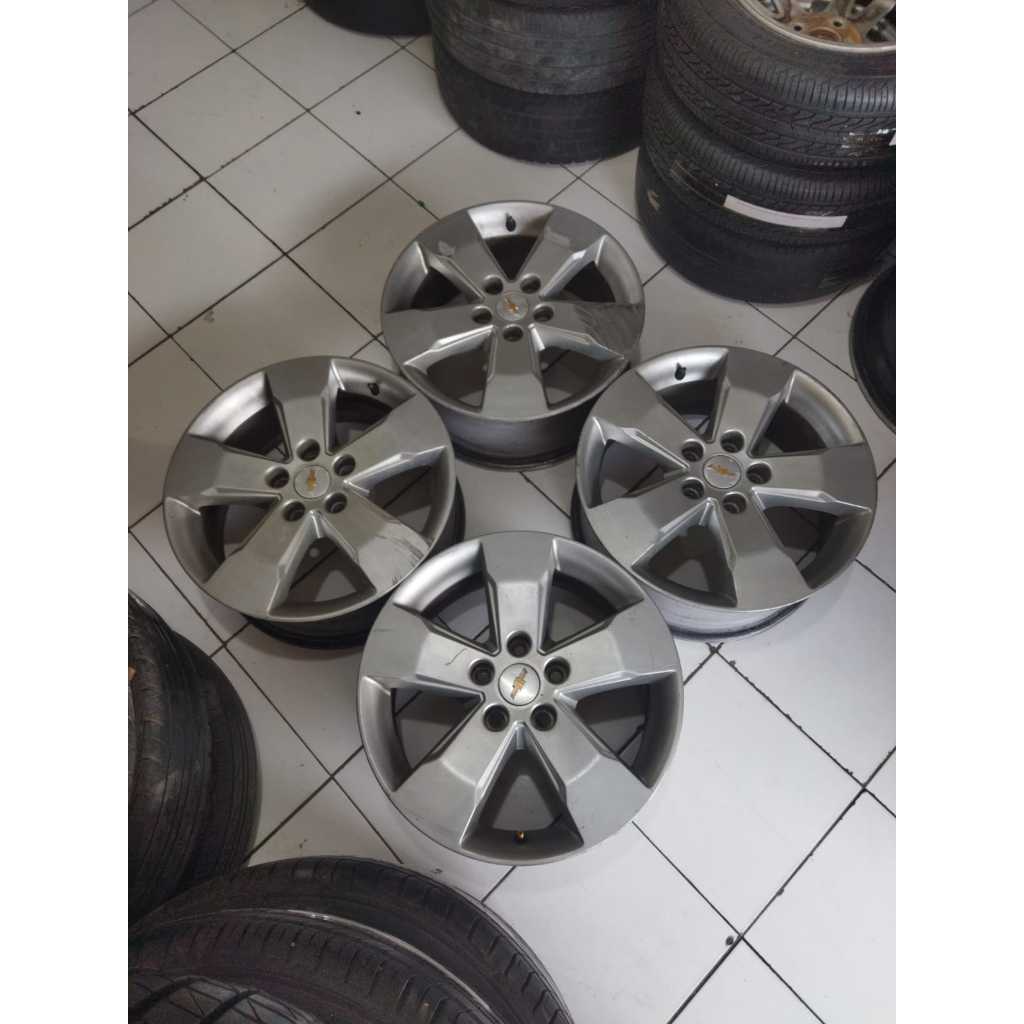 velg mobil bekas CEVROLET ring 17 pcd 5x114,3 lebar 7