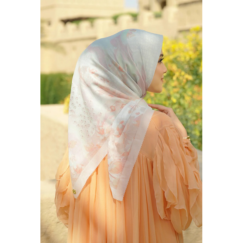 buttonscarves x disney