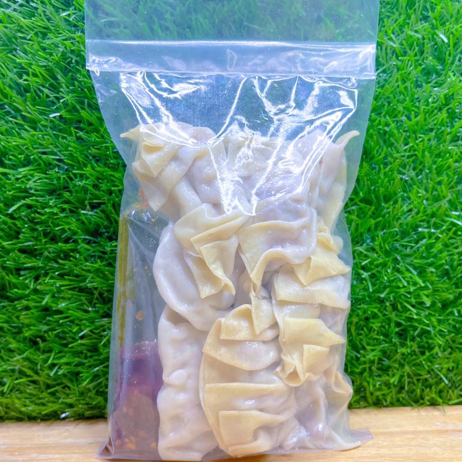 

PROMO MURAH Gyoza isi 1 Chili Oil Gyoza Enak Promo