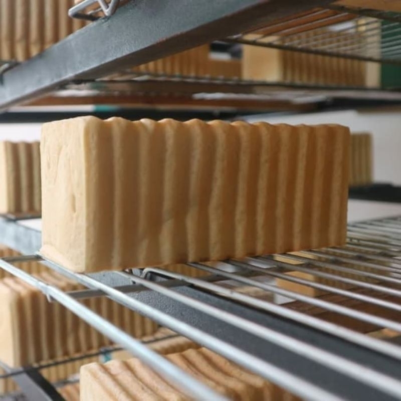 

Roti Tawar Bandung | Roti Kasino | Roti Bakar