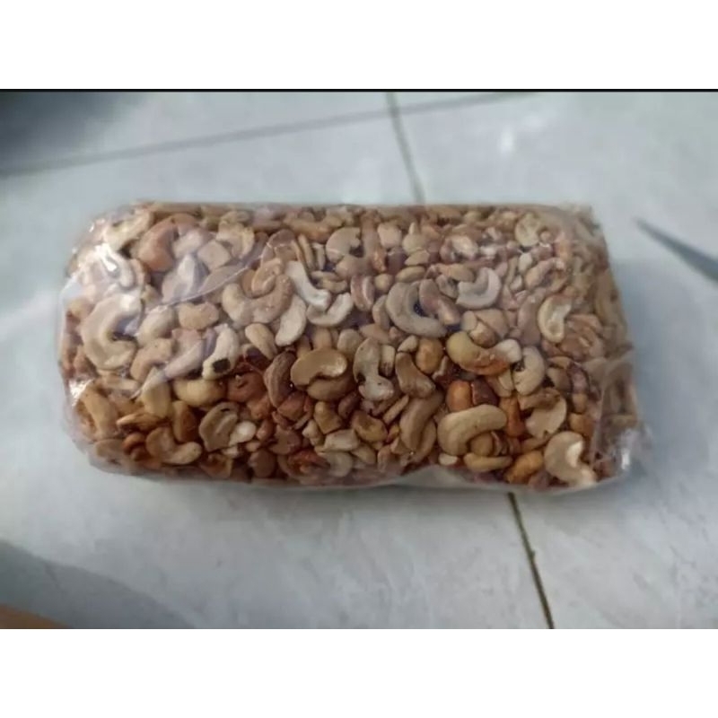

Kacang Mete Mede Original 1 KG