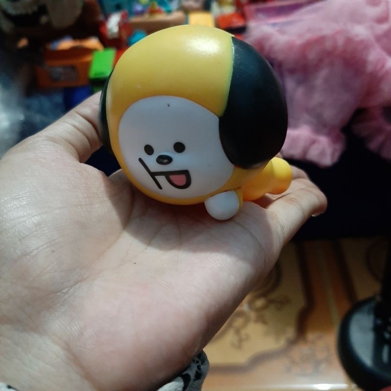 Mainan / figure dikoleksi bt21 chimmy