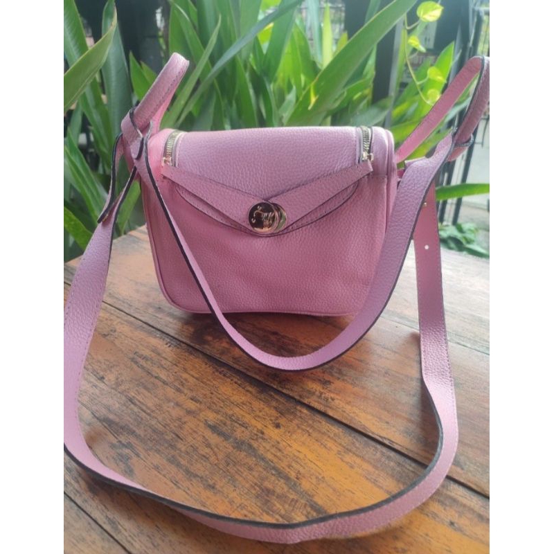 tas ala lindy pink preloved like new kulit asli