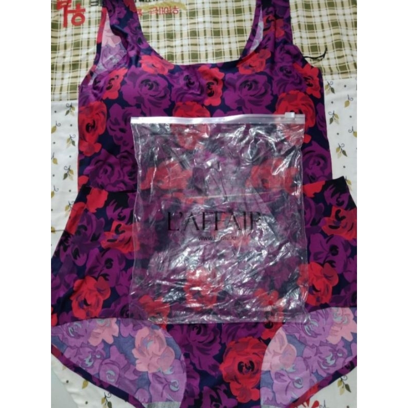 Underwear Set Celana Dalam dan Bra Seamless L'Affair Motif Floral