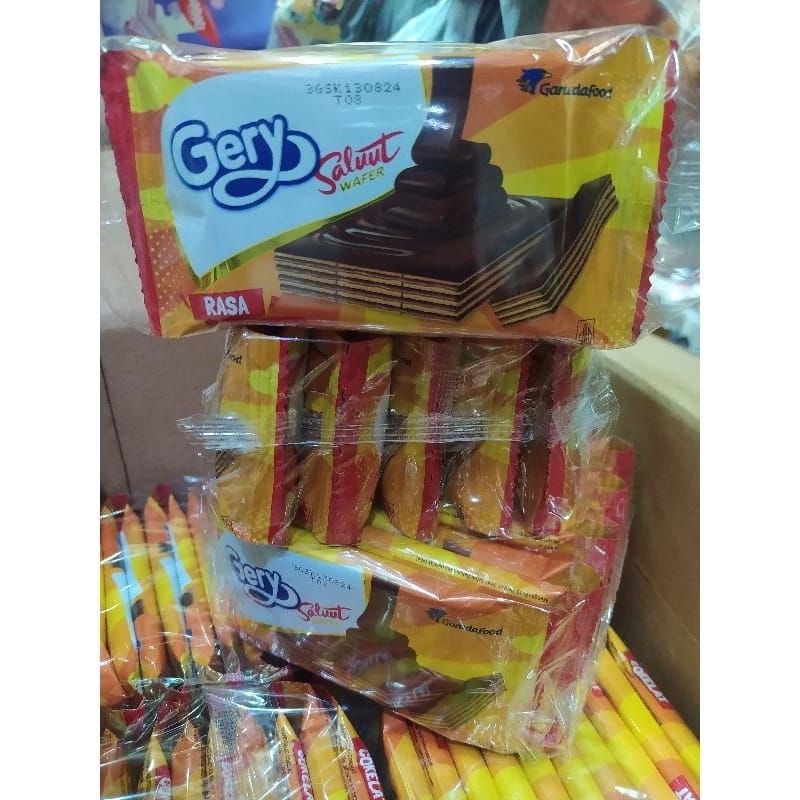 

GERY WAFER SALUT HALF POTEK COKLAT ISI 10pcs