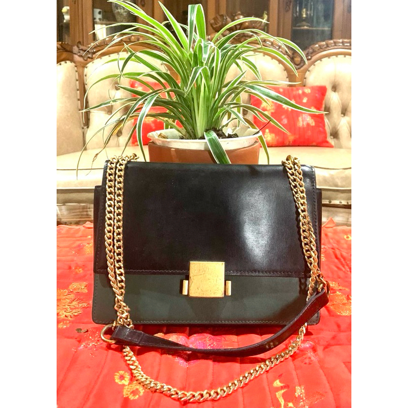 Tas sling/Tas sling rantai/Tas hobo/Tas preloved/Tas bekas/Tas selempang/Tas kulit